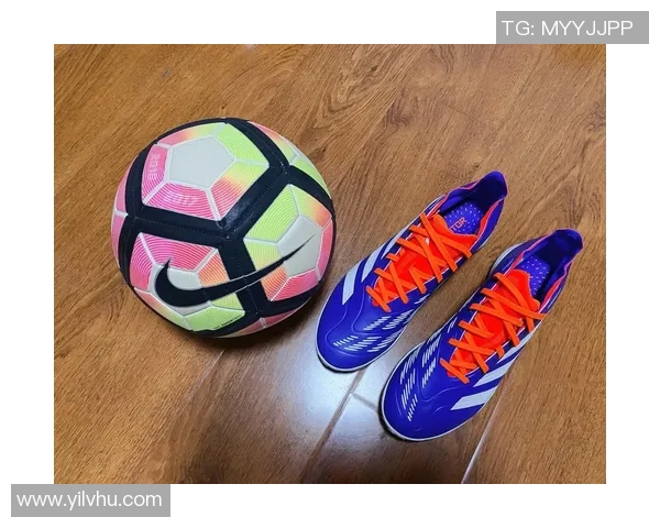 足球星球鞋上的个性化文字设计与创意表达解析